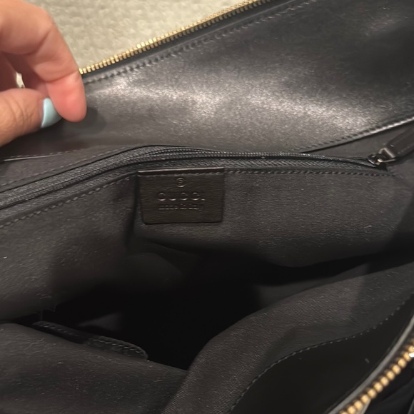 Gucci Black Patent Leather Tote Bag - Picture 8 of 10